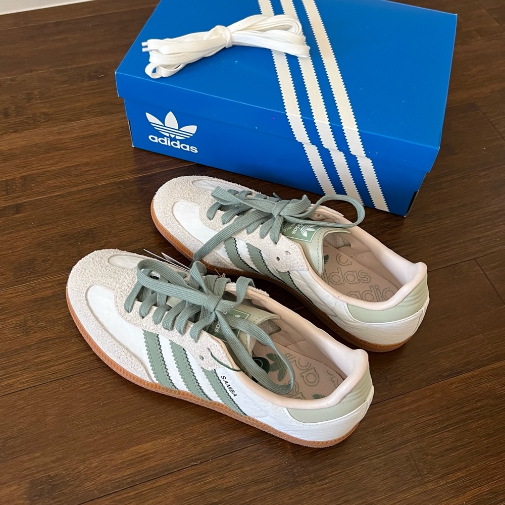 [BRAND NEW] Adidas Samba “Silver Green” sneakers in size 6